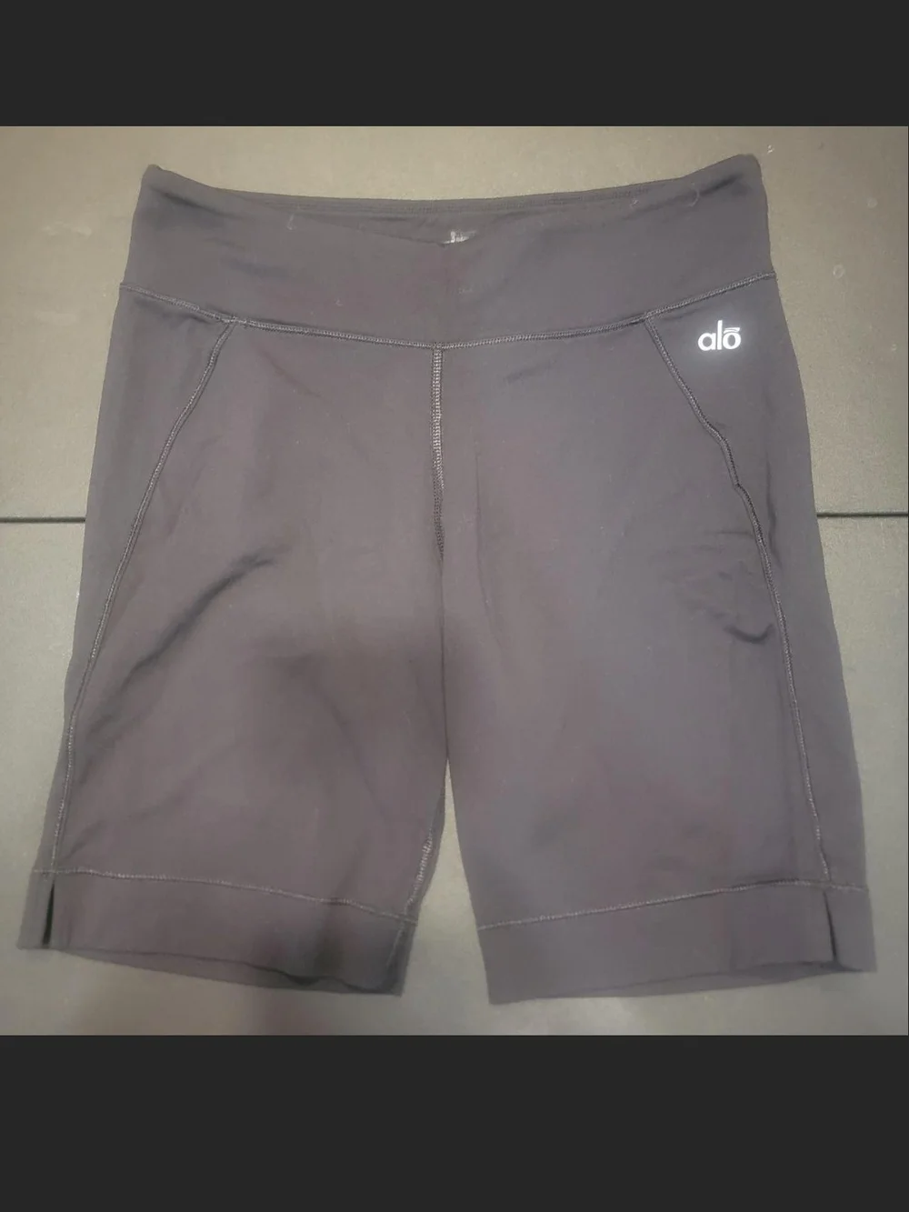 ALO Yoga Black Women's Mid-Rise Bike Shorts